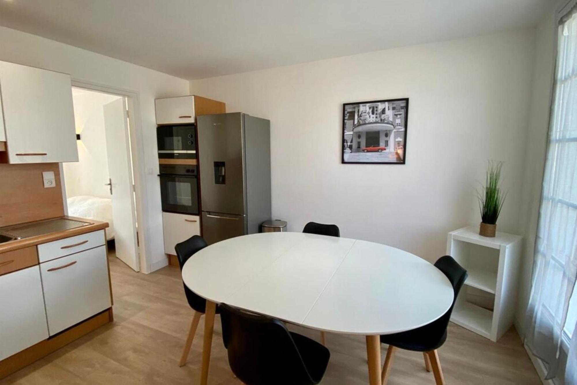 2-Bedroom Apartment For 4 People Near The Beach Мерлімон-Плаж Екстер'єр фото